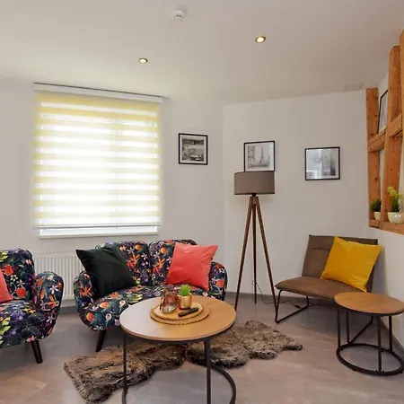 In Ruhiger Lage Von Zella-mehlis/ Carola Apartamento