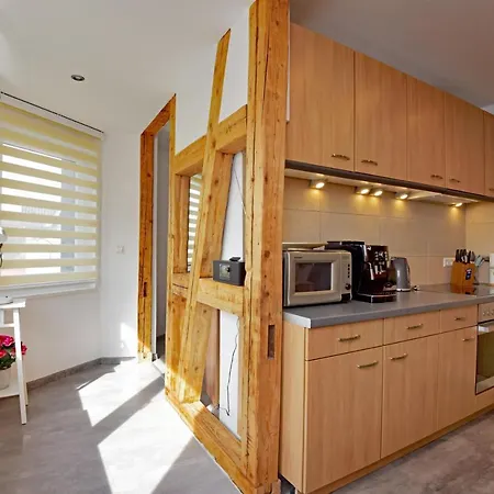 In Ruhiger Lage Von Zella-mehlis/ Carola