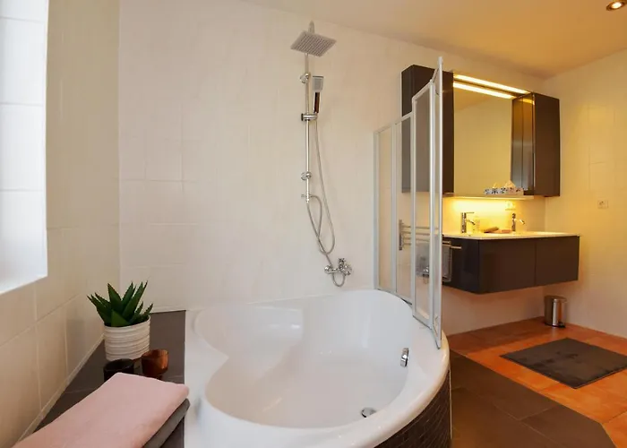 In Ruhiger Lage Von Zella-mehlis/ Carola Apartamento